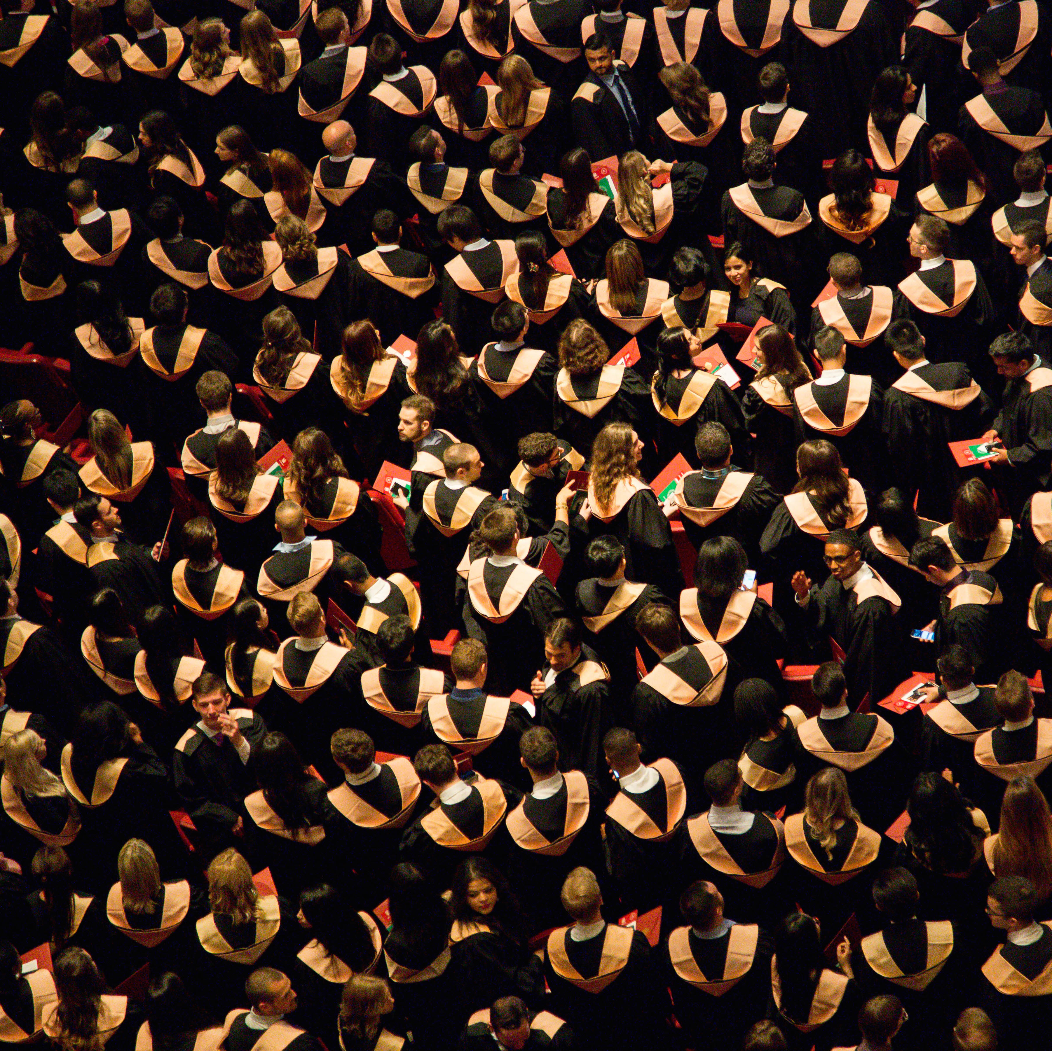 Report: Golf clubs are ignoring university students