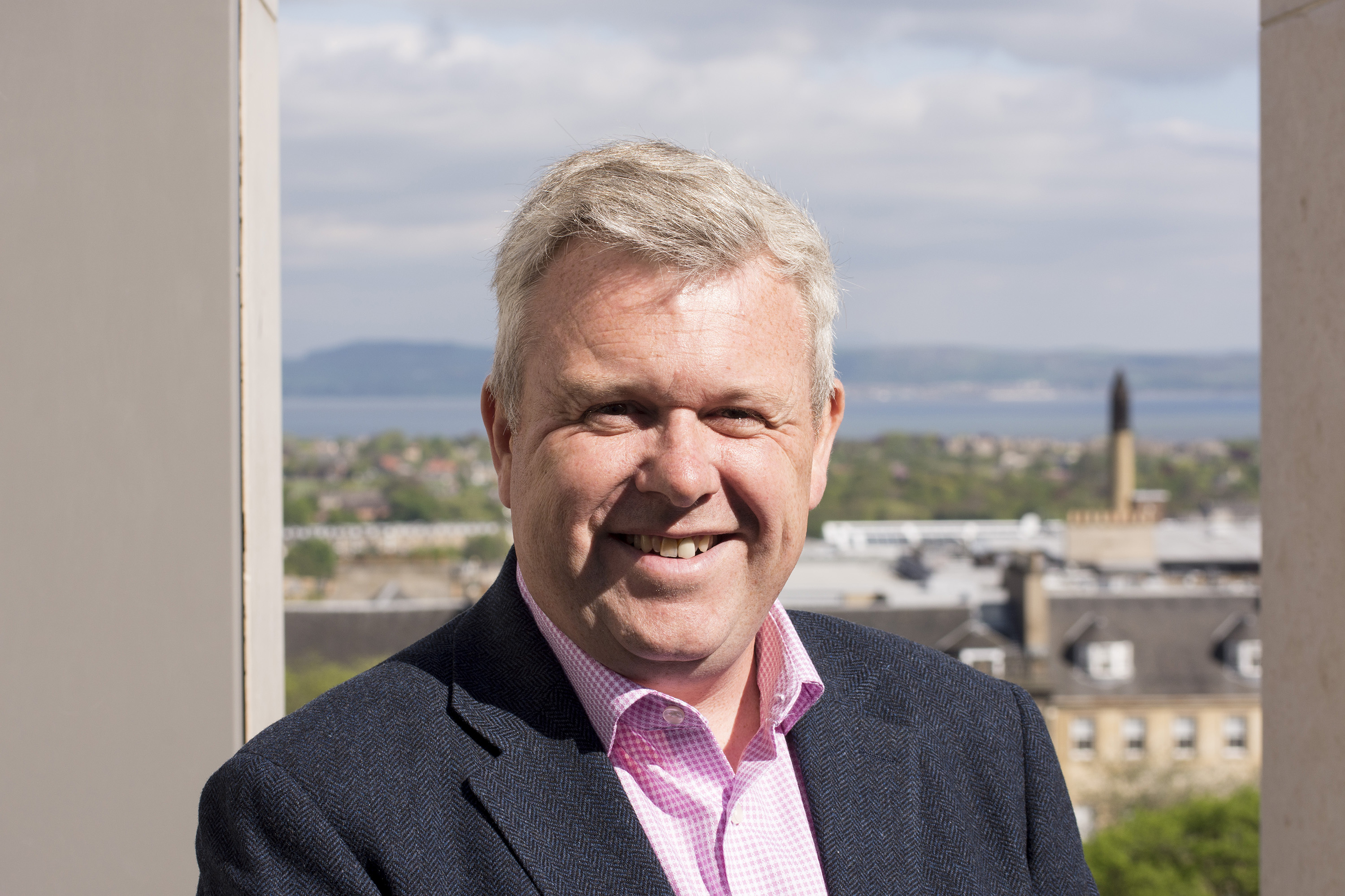Scottish Golf CEO Andrew McKinlay to write for The Golf Business