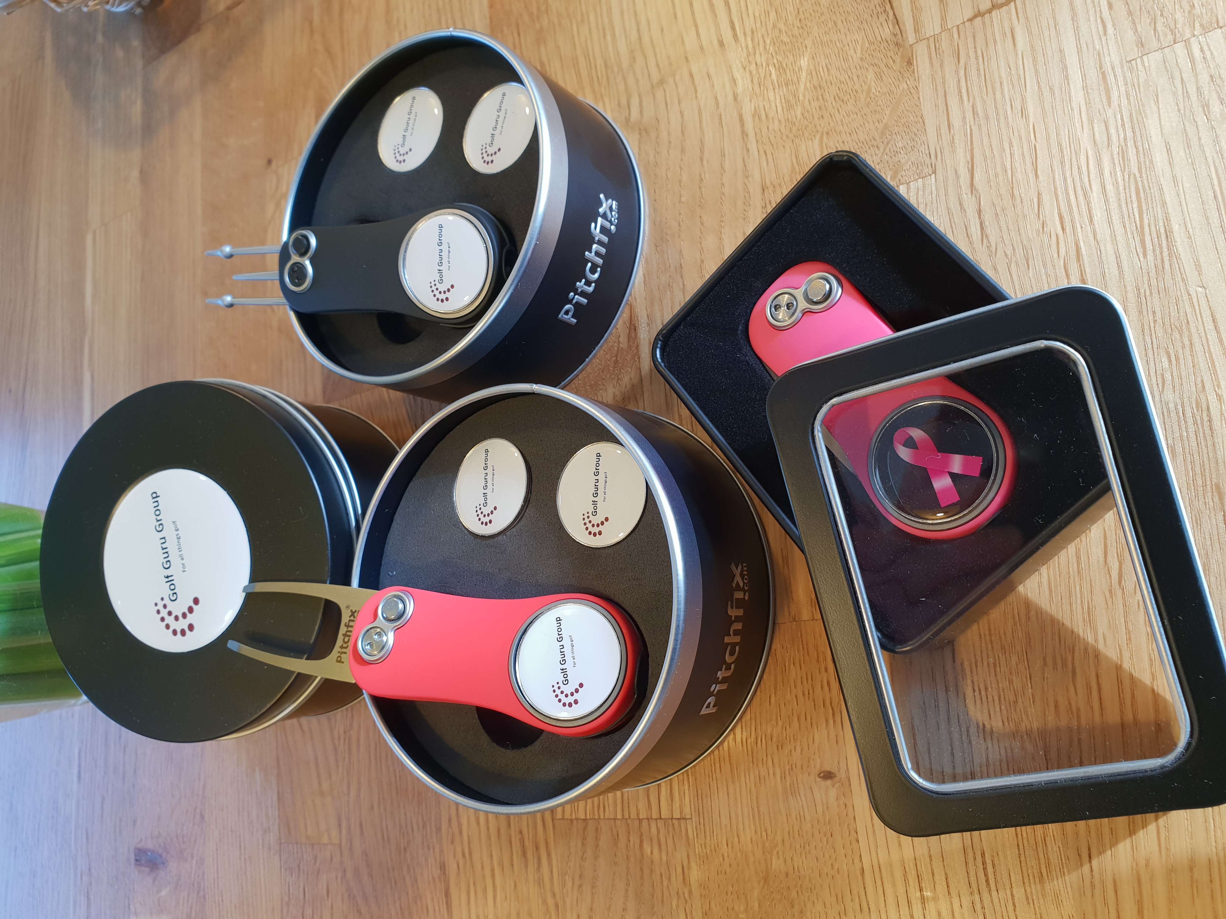 Here’s some gift ideas for golfers