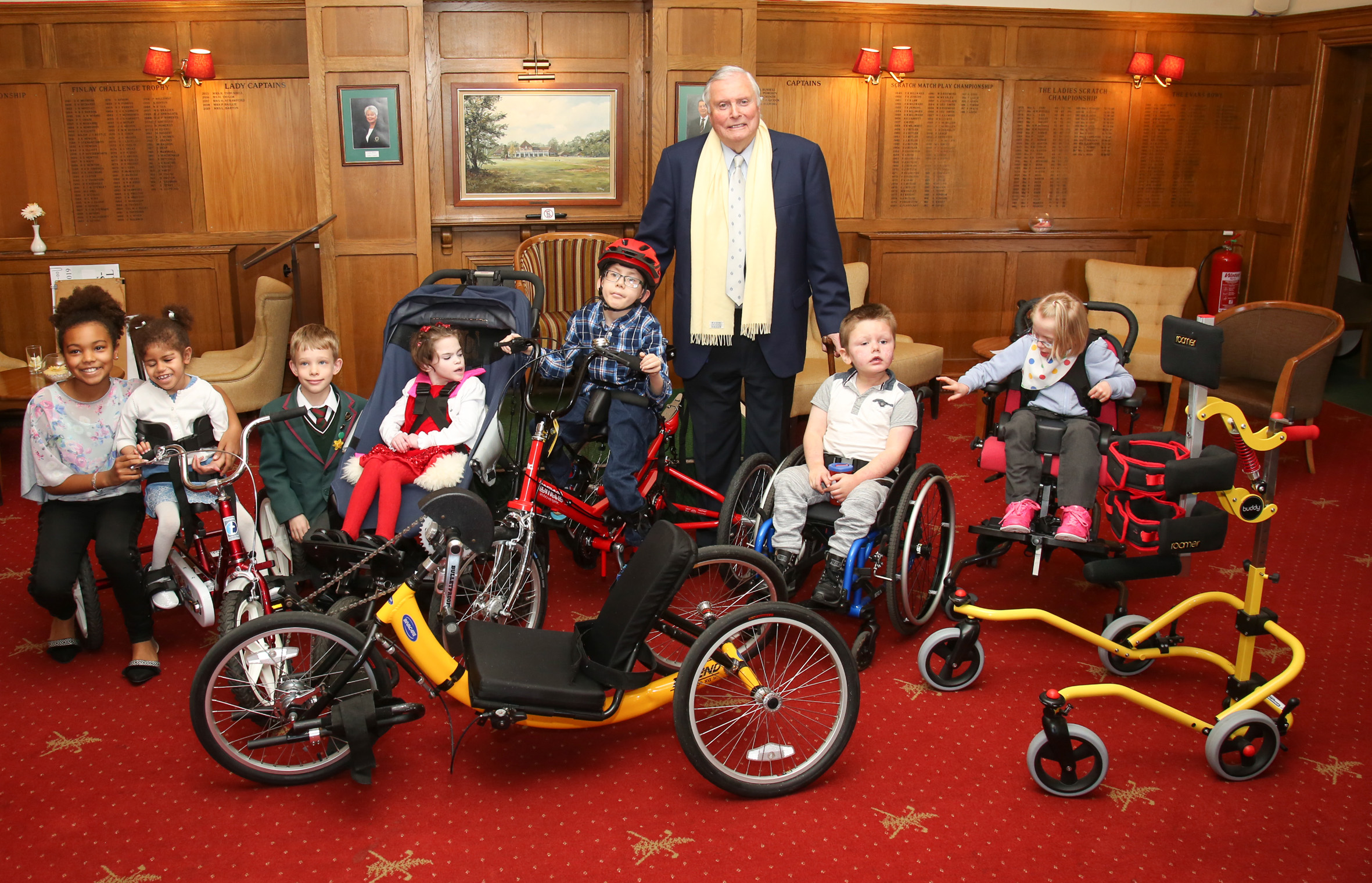 Peter Alliss charity raises thousands for children with disabilities