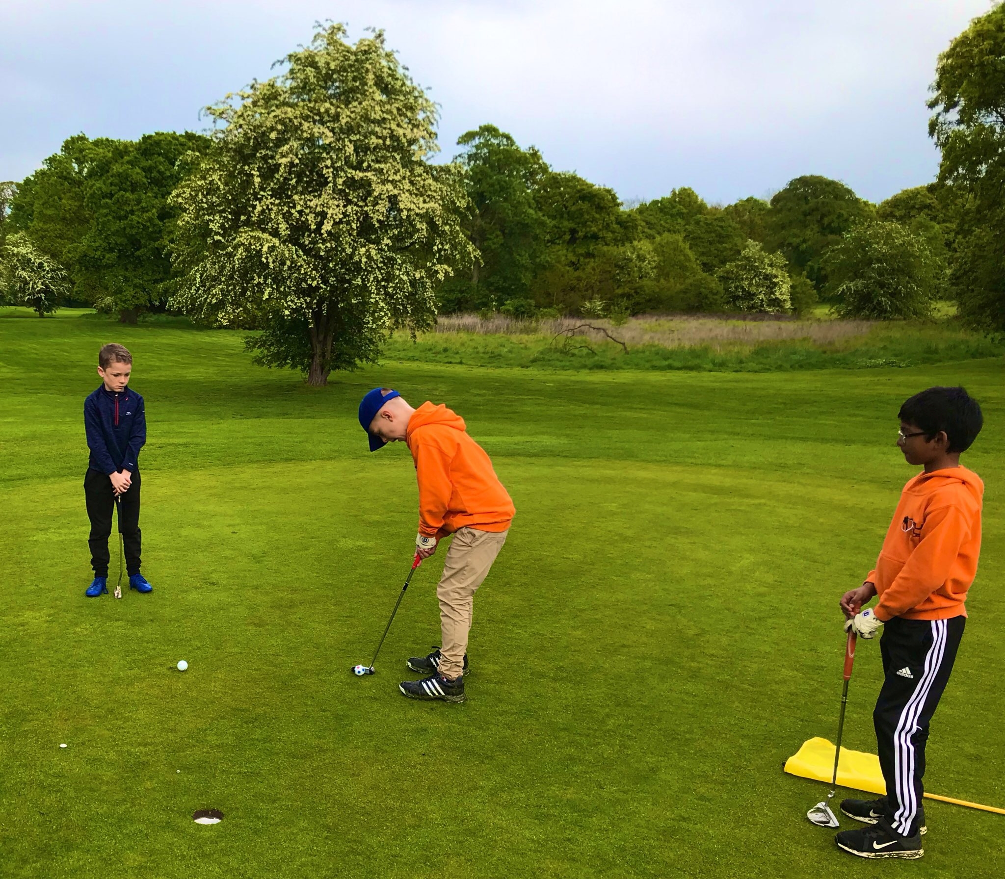 Poll shows UK golfers are split over junior dress codes