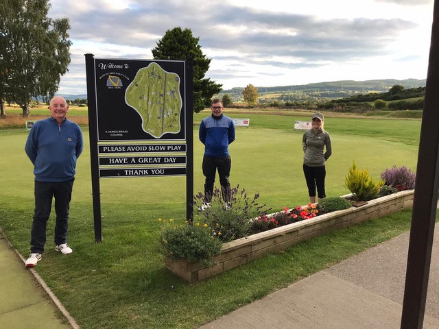 Another golf club posts a record rise in members