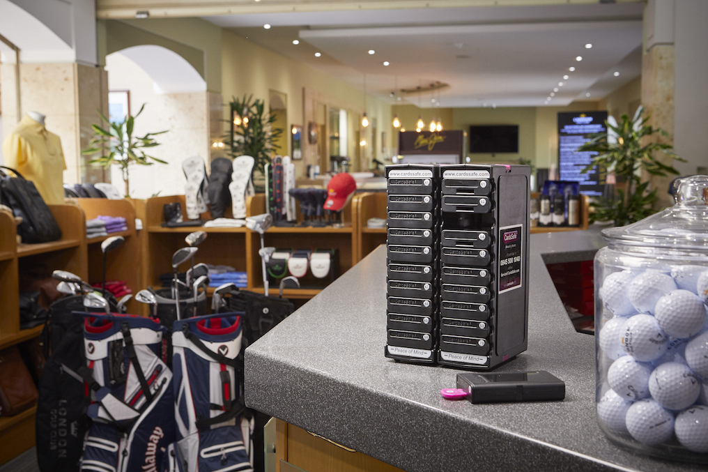 London Golf Club improves operational efficiency with secure tab-keeping