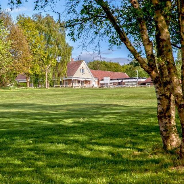 Golf club applies to stay open until 2.30am every night