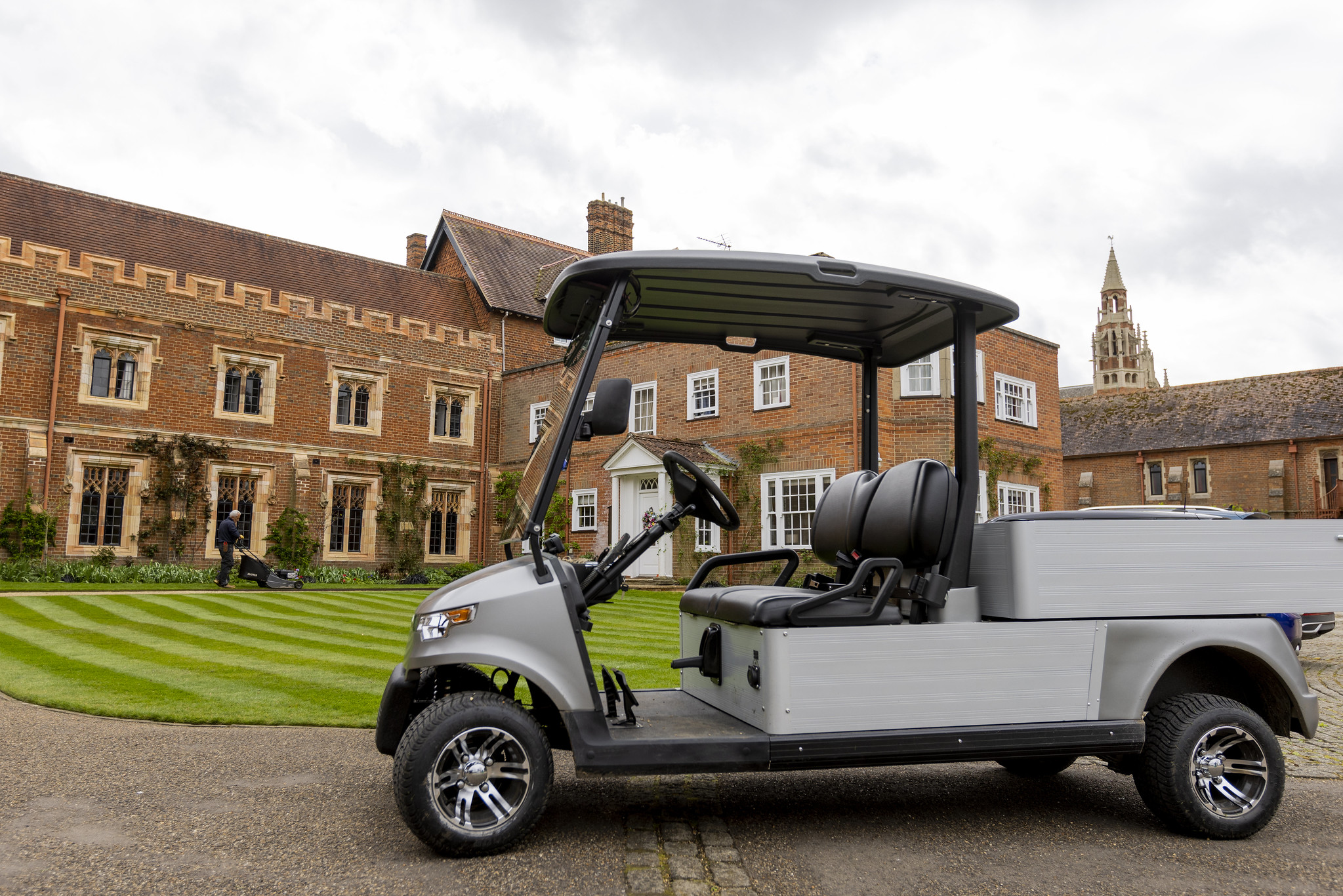 Reesink to showcase lithium-powered transport options