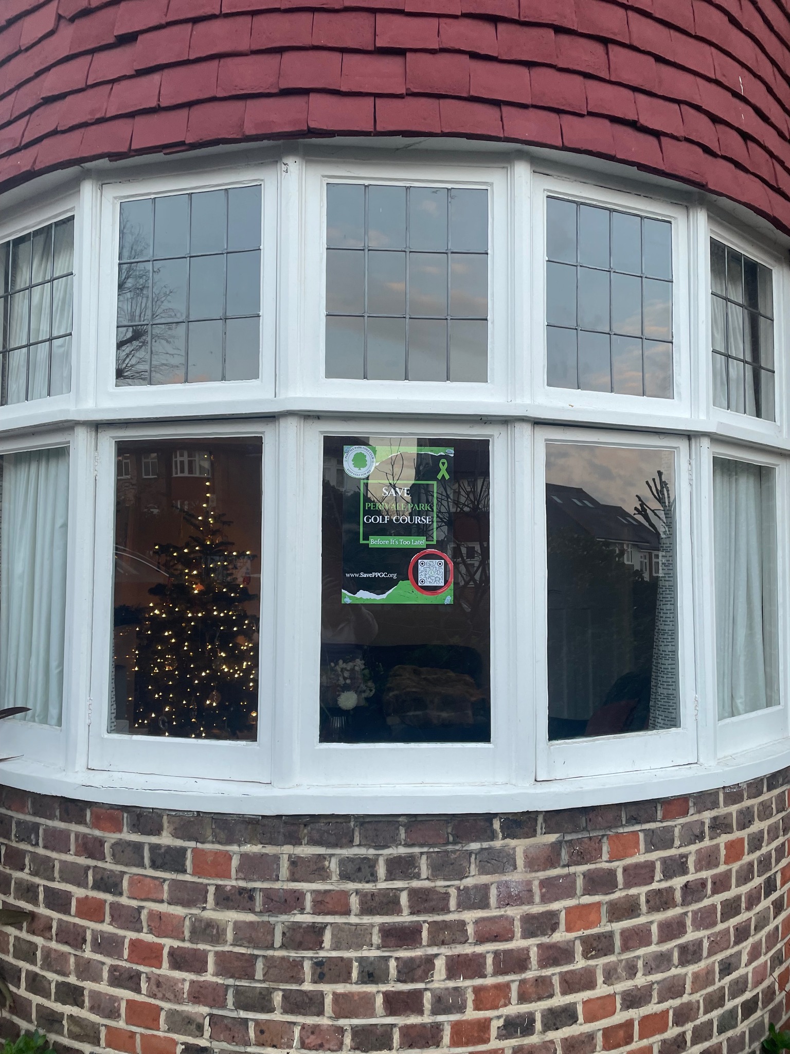 Council criticised for plan to close nine-hole golf course