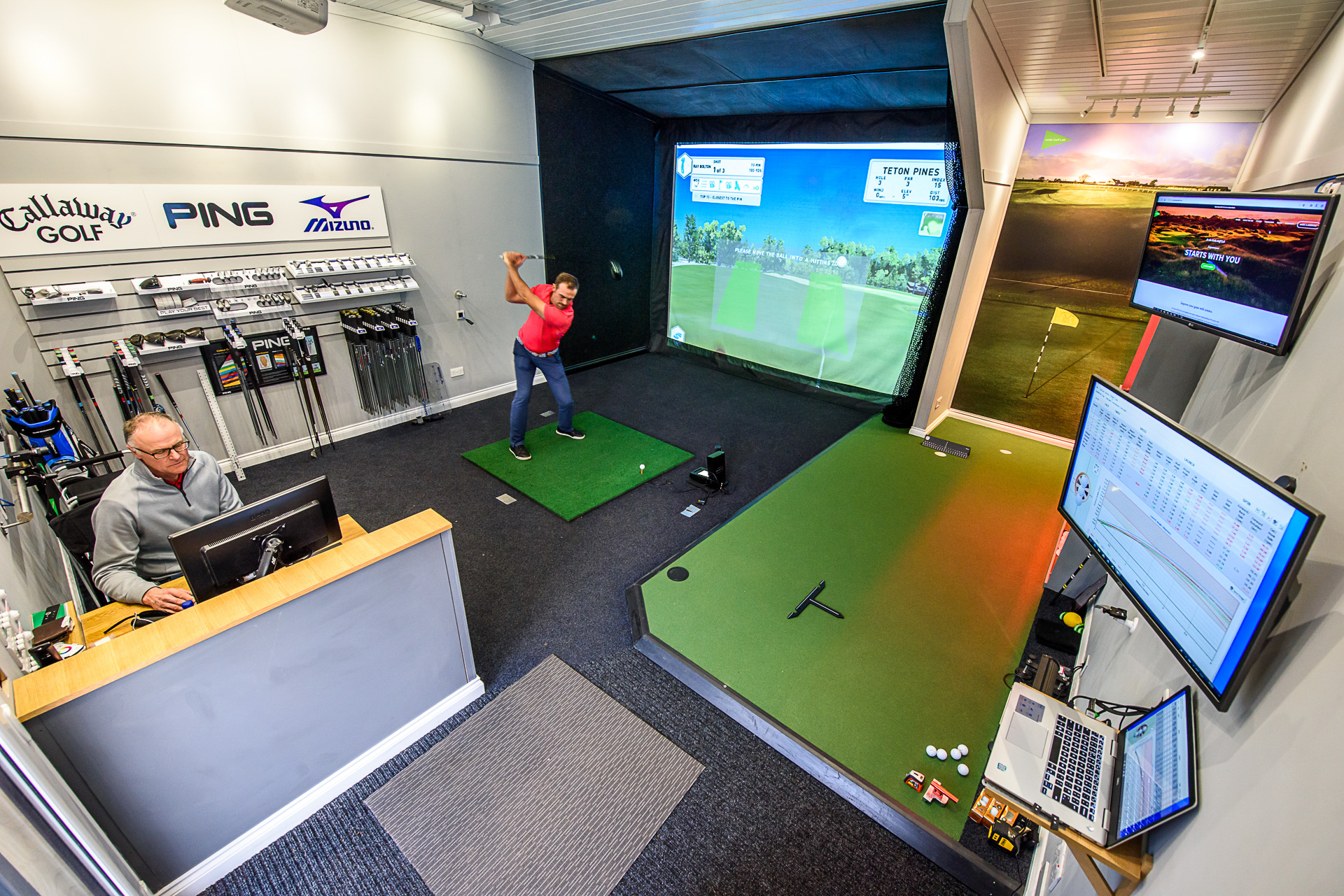 Custom fitting and coaching studios – are your customers in safe hands?