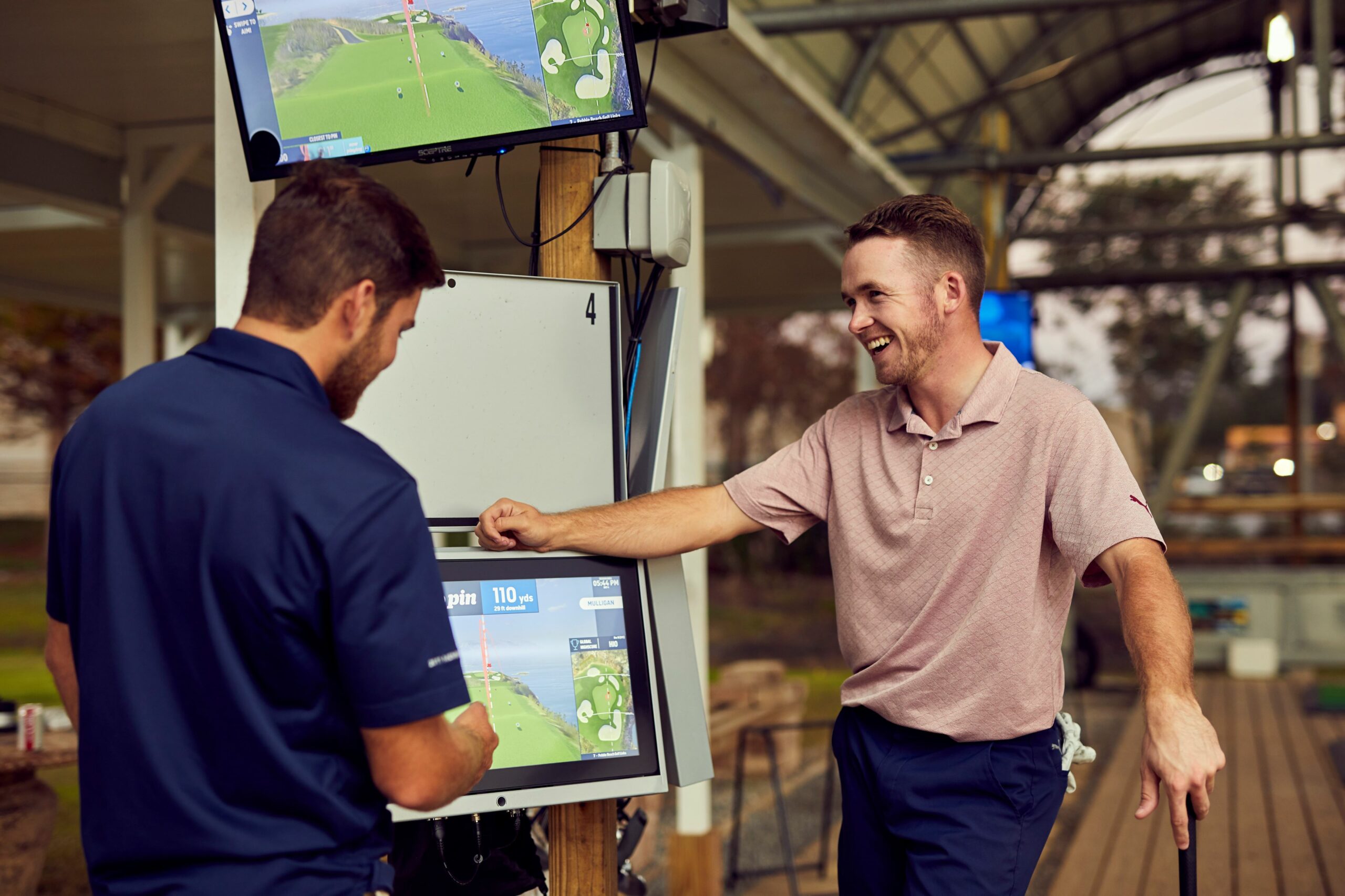 New golfers find entertainment venues are more welcoming than clubs