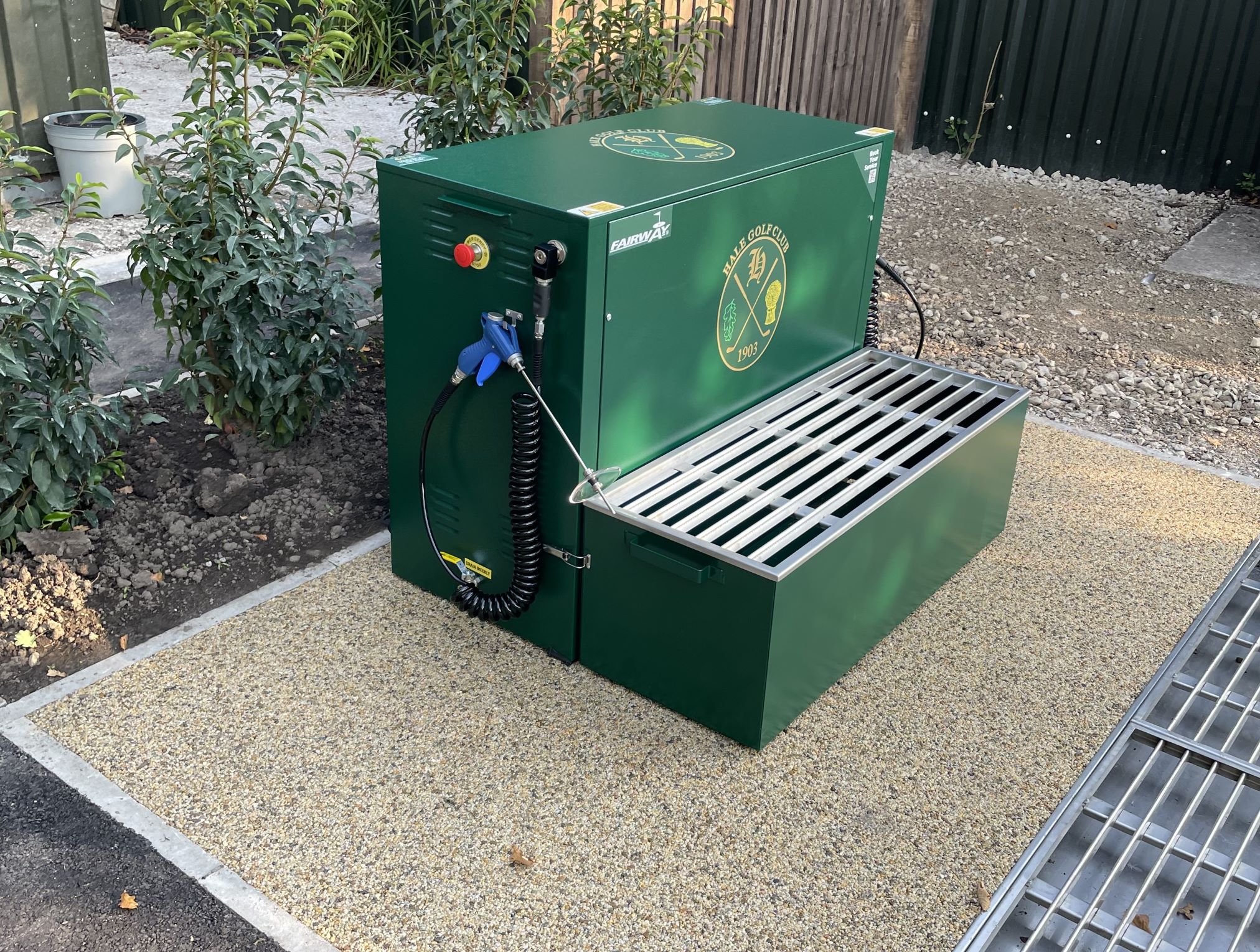 AIR-EZE offers winter discount on shoe cleaner