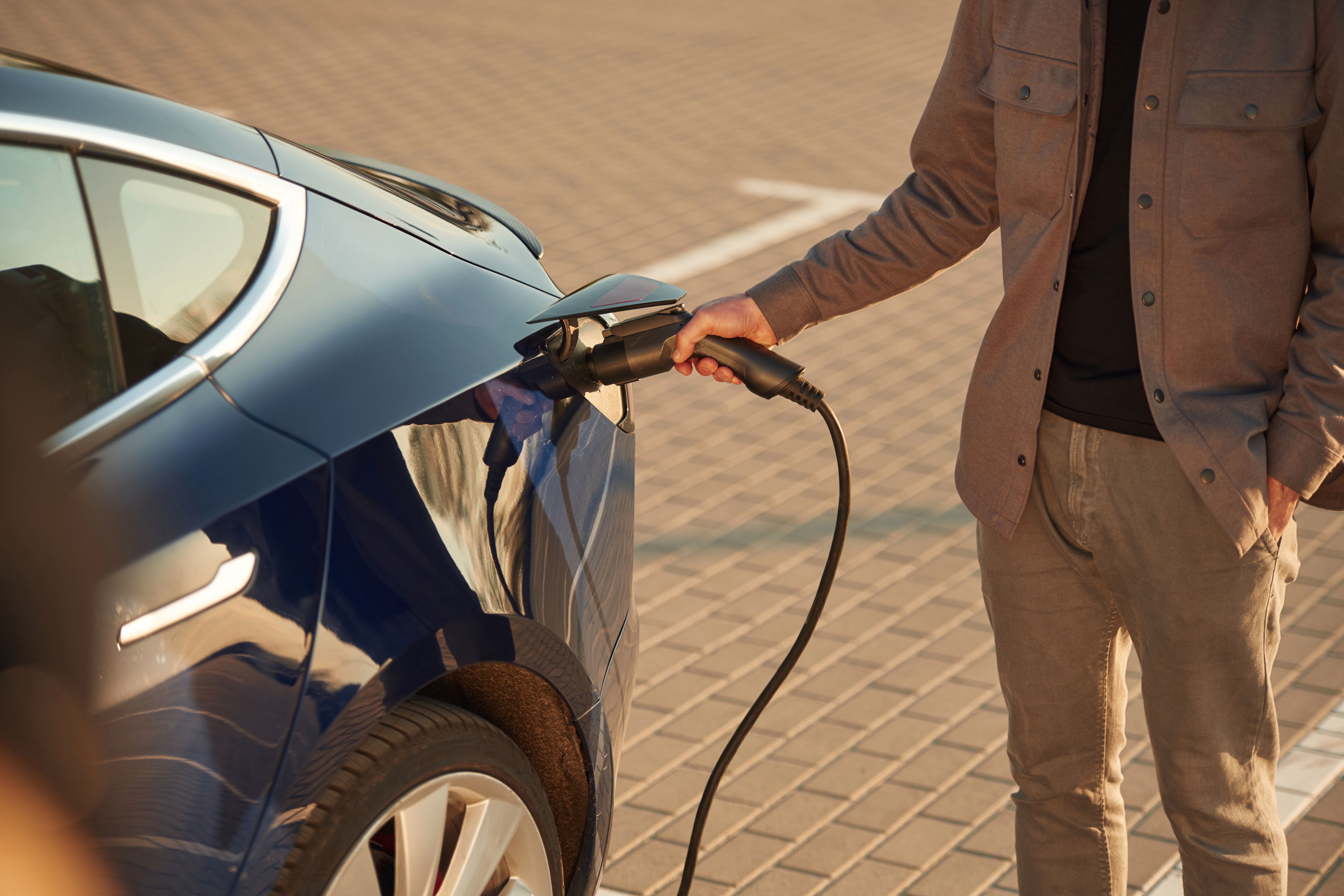 intelligentgolf and EV Charge Point solution provider Chaarge form partnership